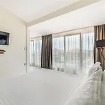 Relax Hotell 3*