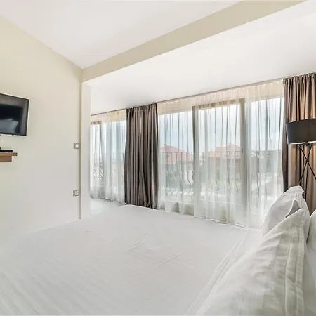Relax Hotel 3*