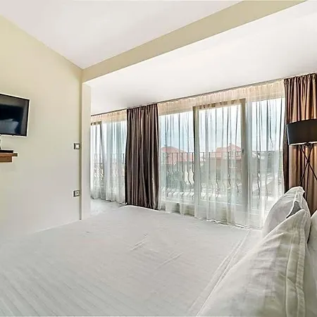 Relax Hotel