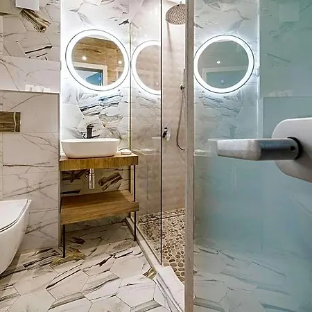 Relax Hotel 3*