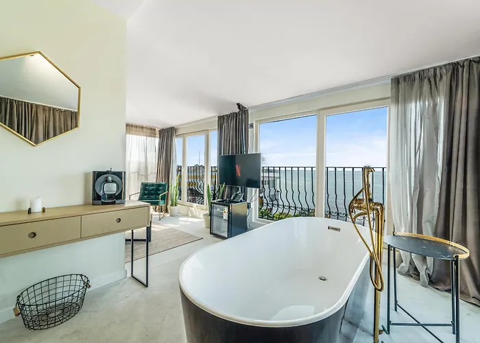 ホテル Relax ソゾポル